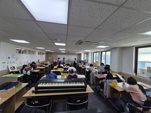 신입생은 수업 중